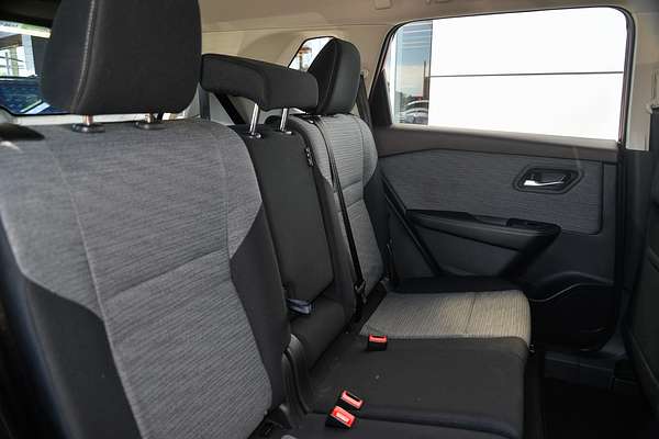 2023 Nissan X-TRAIL ST T33