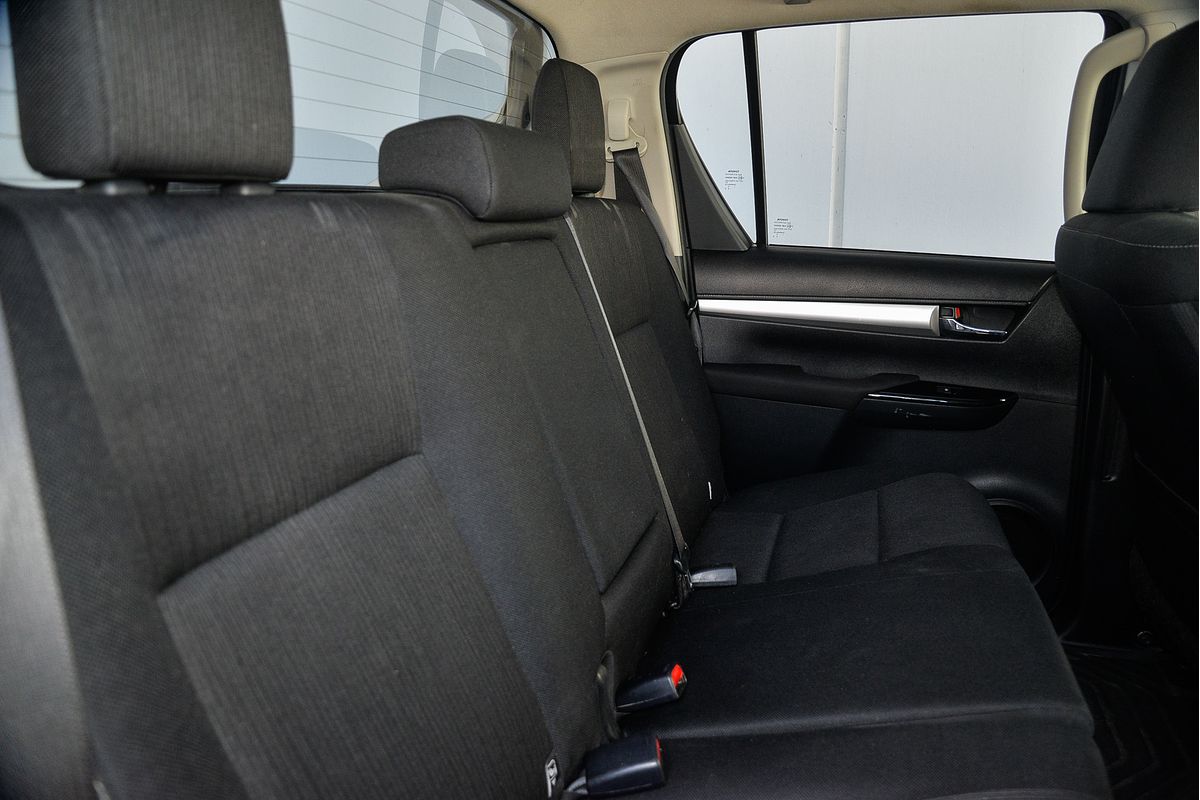 2016 Toyota Hilux SR5 GUN126R 4X4