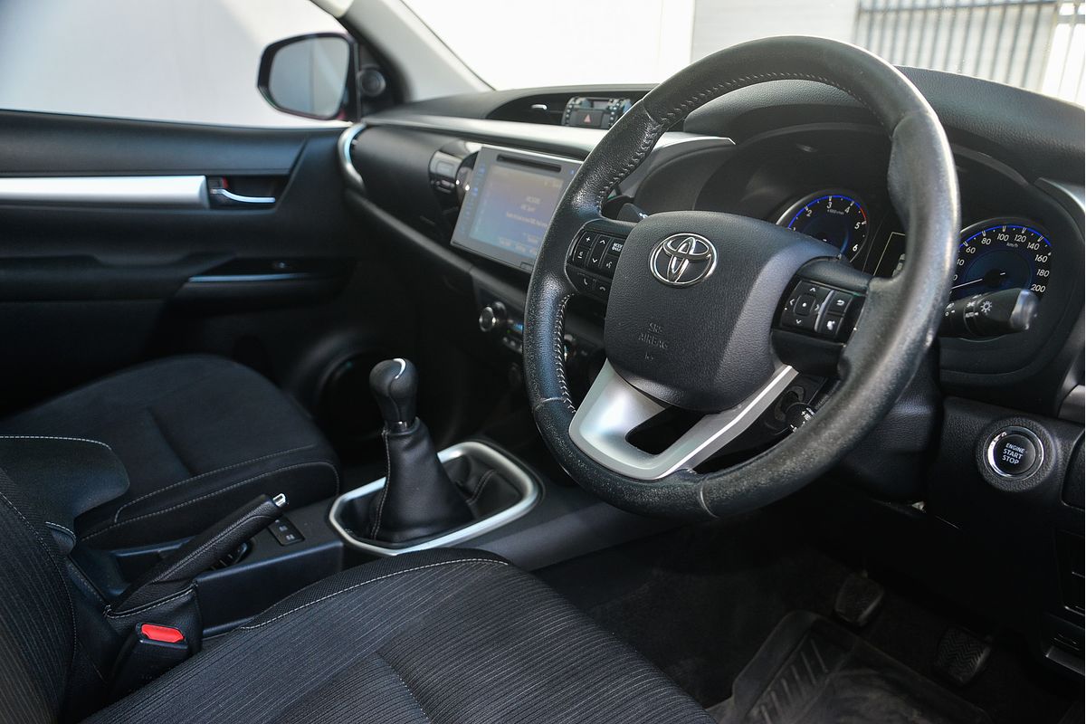 2016 Toyota Hilux SR5 GUN126R 4X4