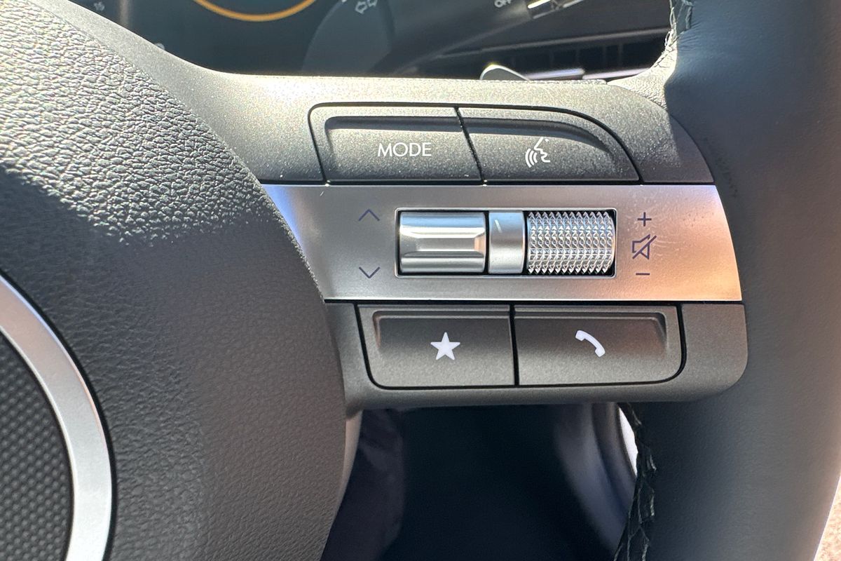 2025 Hyundai Kona Premium SX2.V2