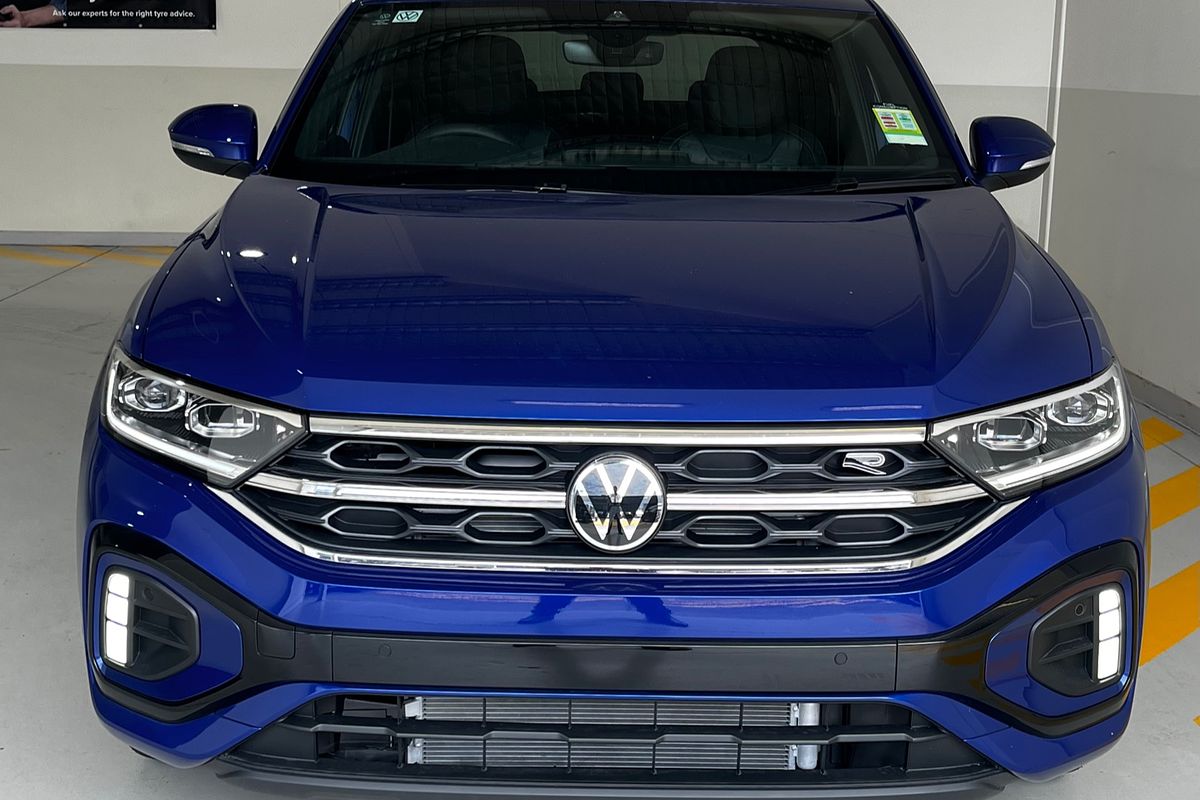 2024 Volkswagen T-Roc 140TSI R-Line D11