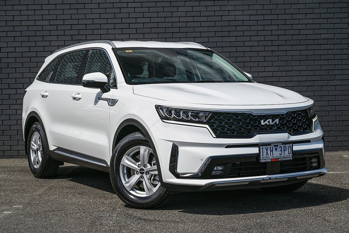 2023 Kia Sorento S MQ4