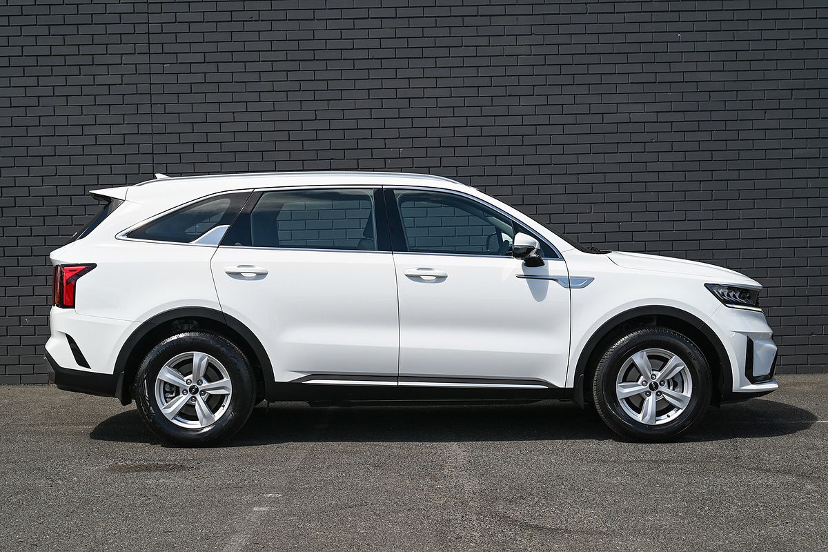 2023 Kia Sorento S MQ4