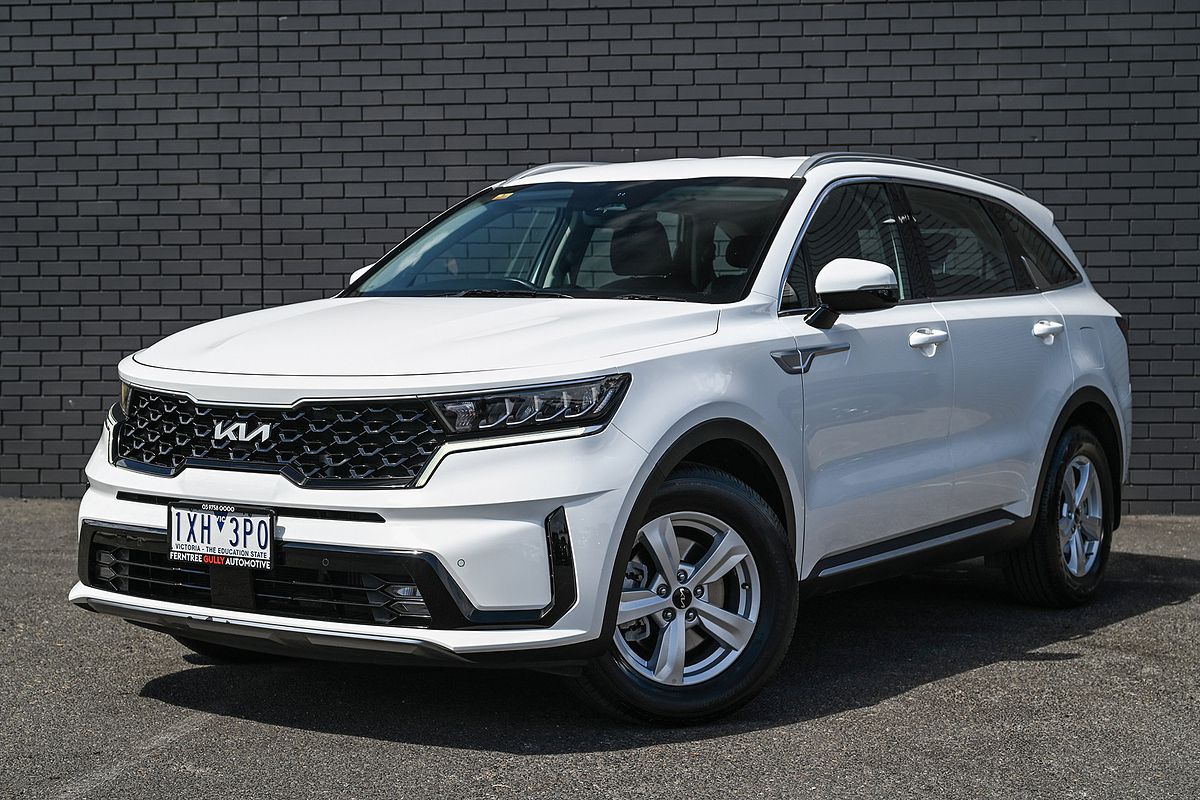 2023 Kia Sorento S MQ4