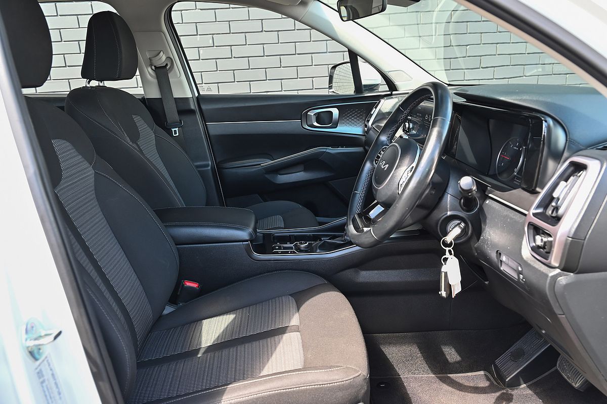 2023 Kia Sorento S MQ4