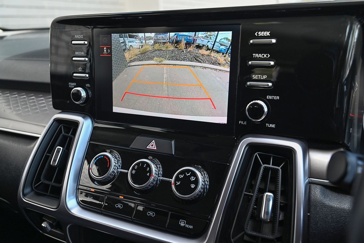 2023 Kia Sorento S MQ4