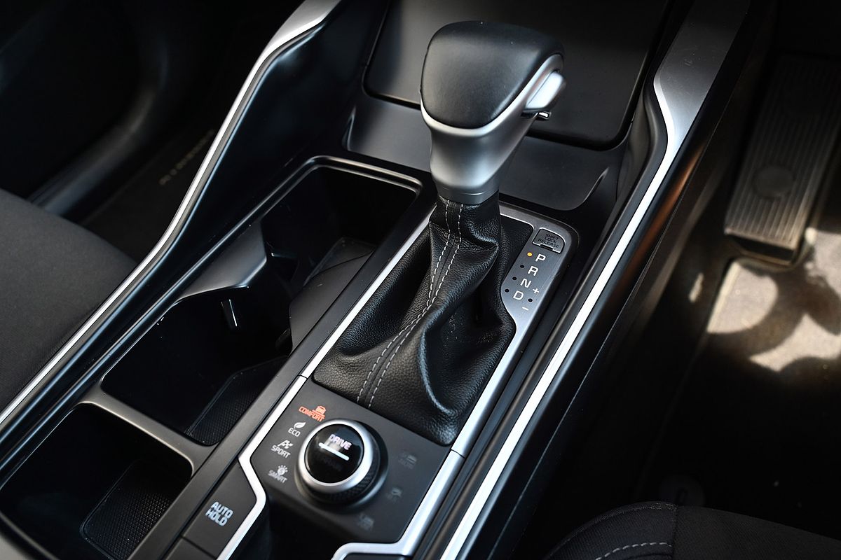 2023 Kia Sorento S MQ4
