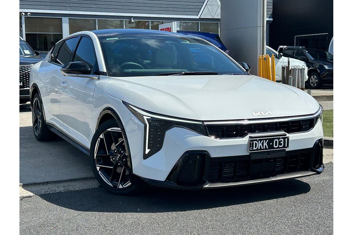 2025 Kia K4 GT-Line CL4m