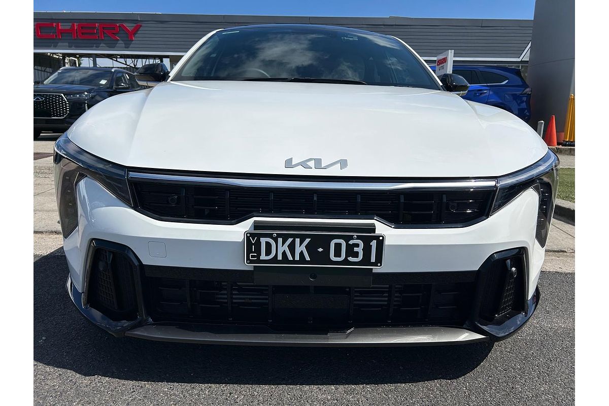 2025 Kia K4 GT-Line CL4m