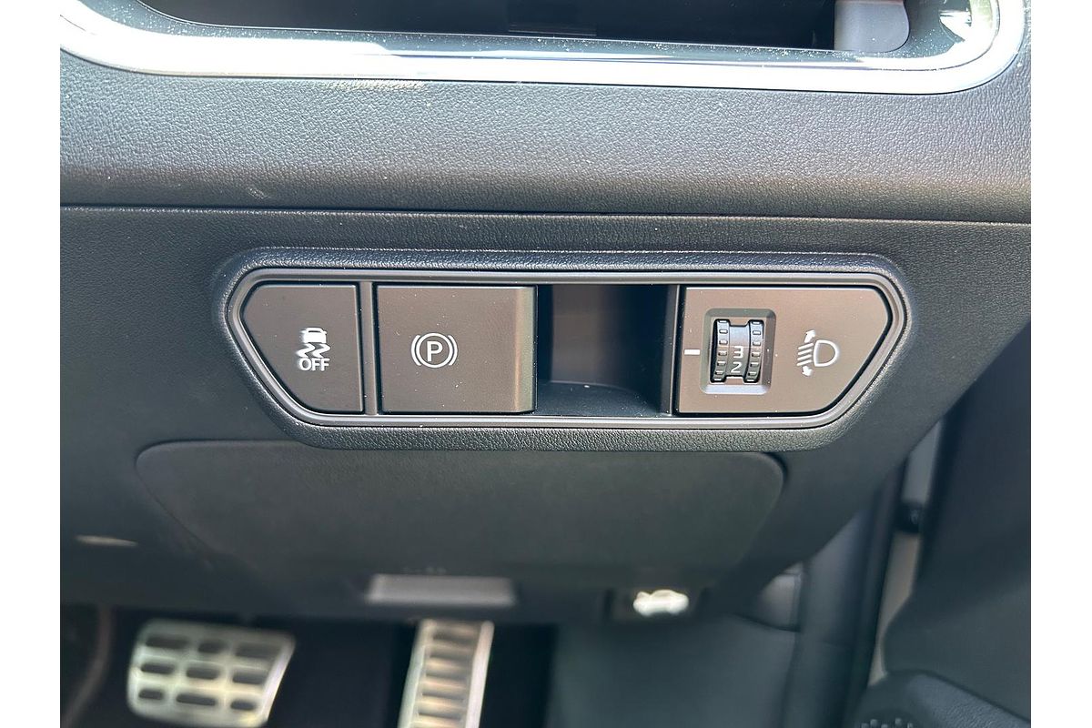 2025 Kia K4 GT-Line CL4m