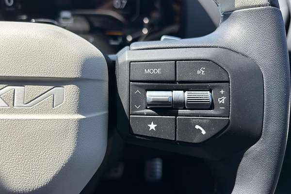 2025 Kia K4 GT-Line CL4m