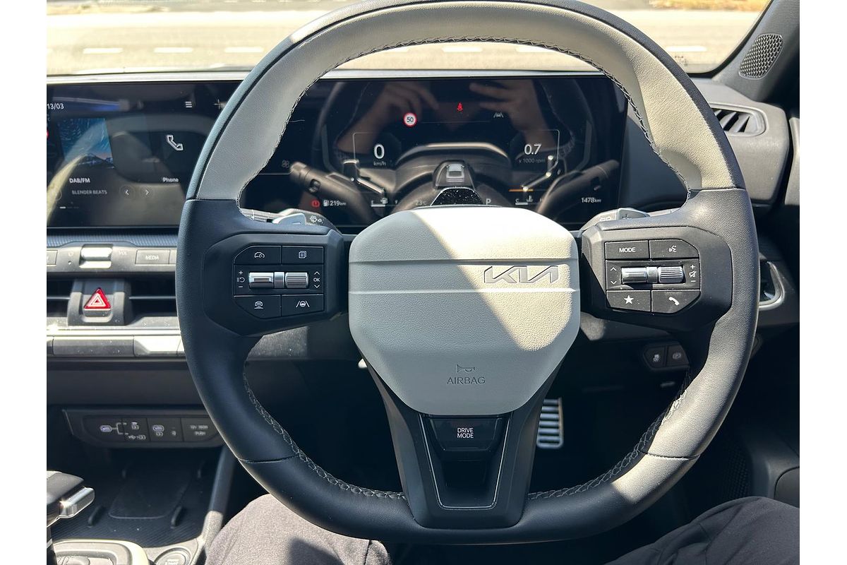 2025 Kia K4 GT-Line CL4m