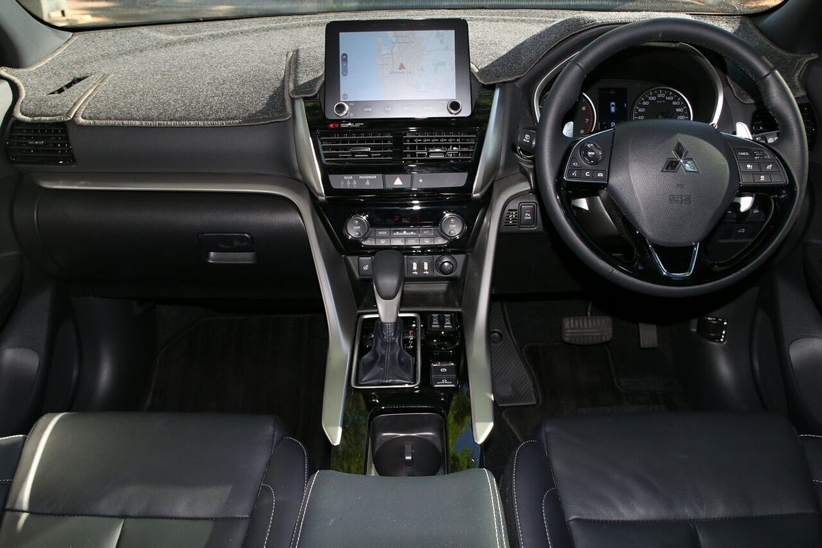 2024 Mitsubishi Eclipse Cross Exceed YB