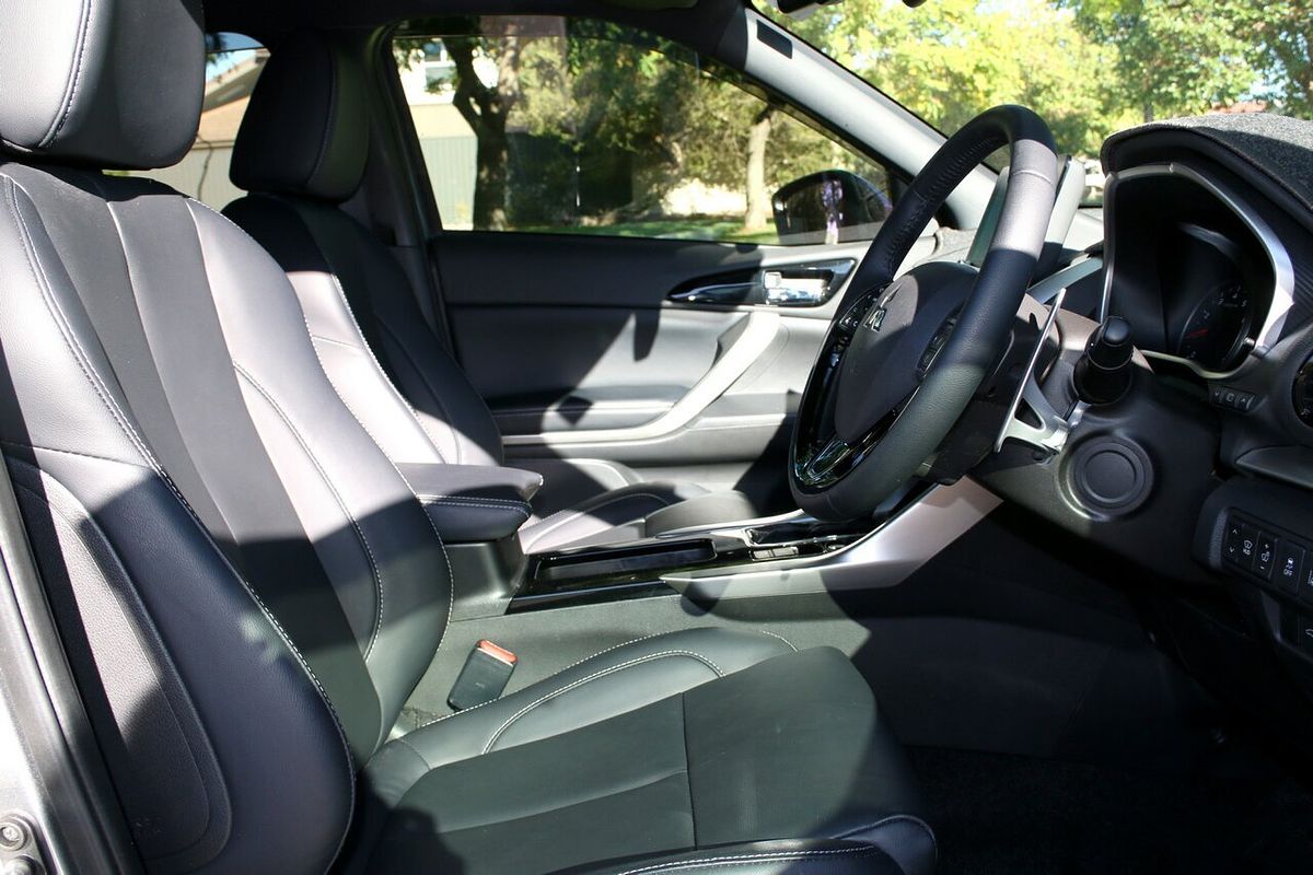 2024 Mitsubishi Eclipse Cross Exceed YB