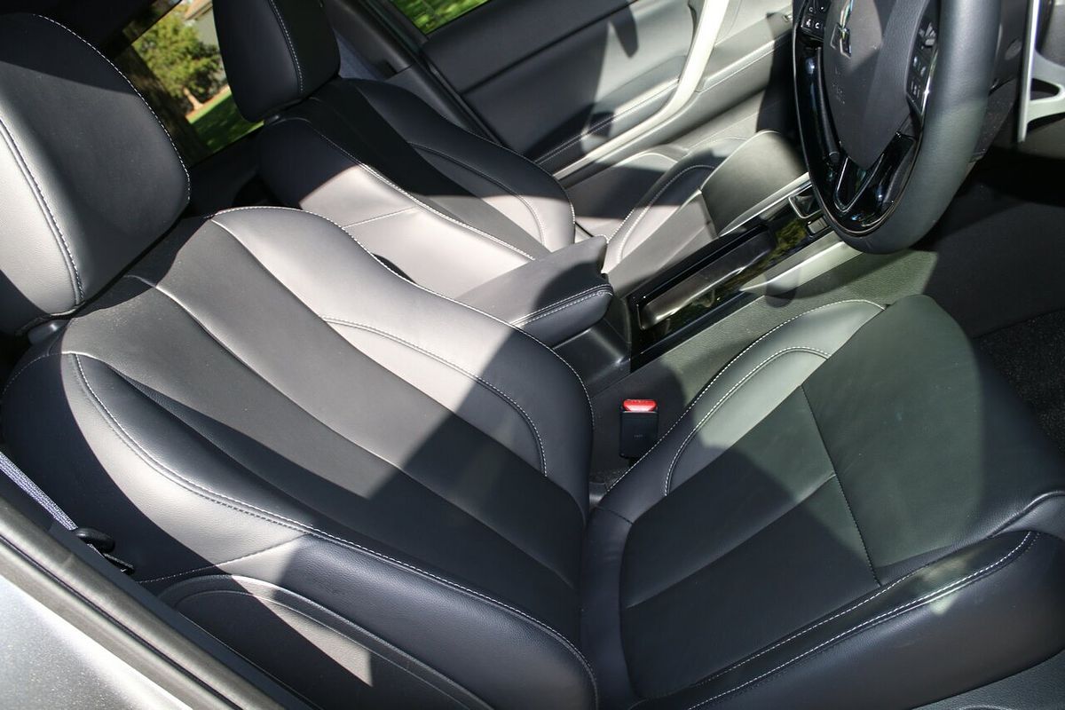 2024 Mitsubishi Eclipse Cross Exceed YB