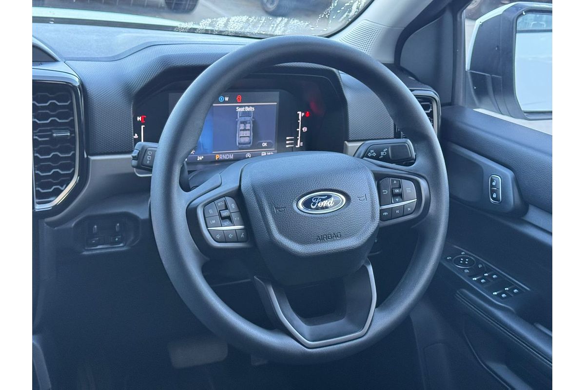 2024 Ford Everest Ambiente