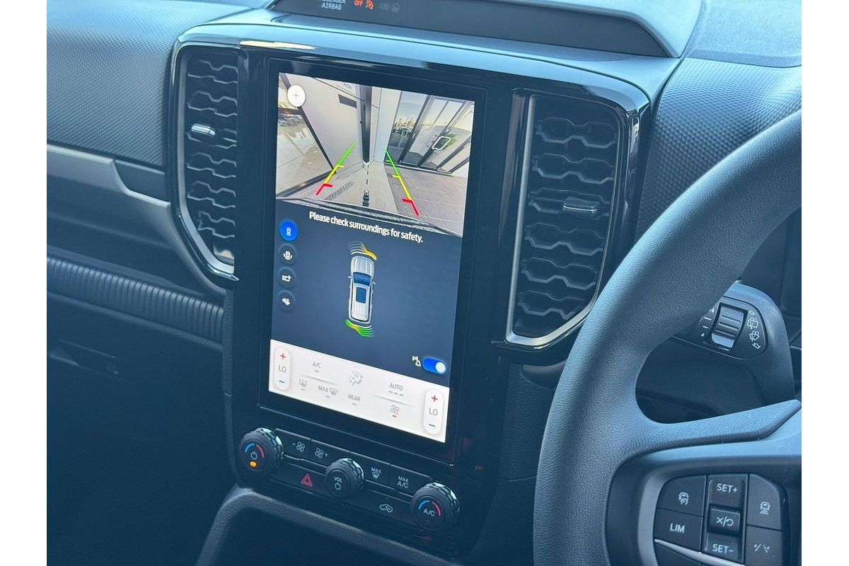 2024 Ford Everest Ambiente