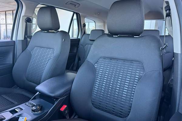 2024 Ford Everest Ambiente