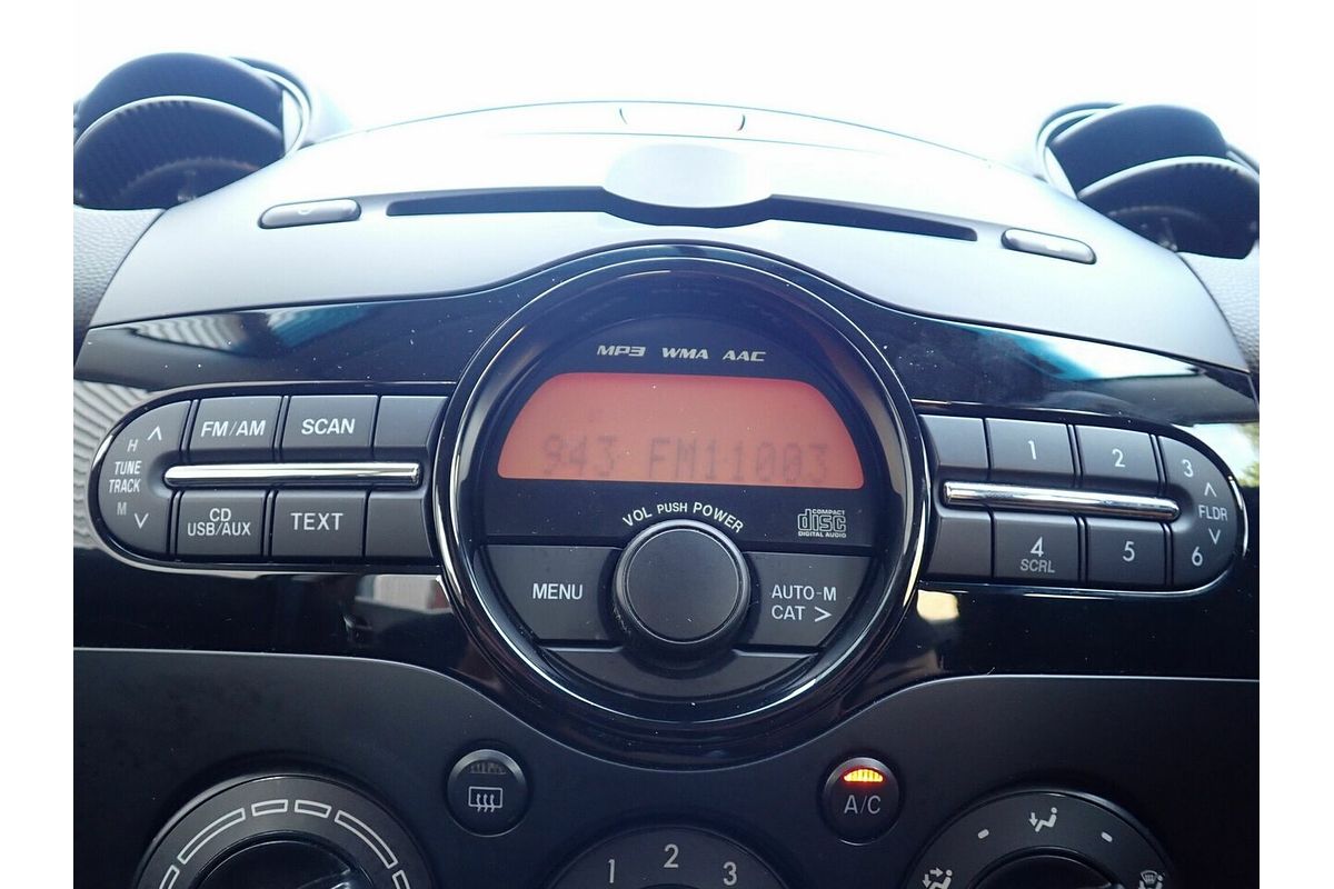 2013 Mazda 2 Neo DE MY13