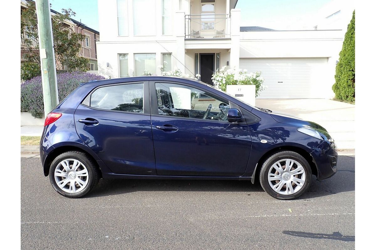 2013 Mazda 2 Neo DE MY13