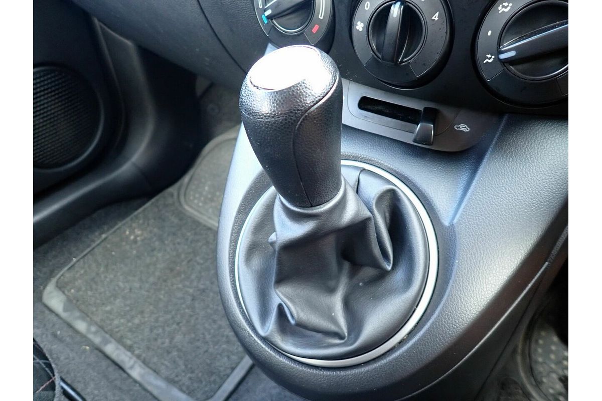 2013 Mazda 2 Neo DE MY13