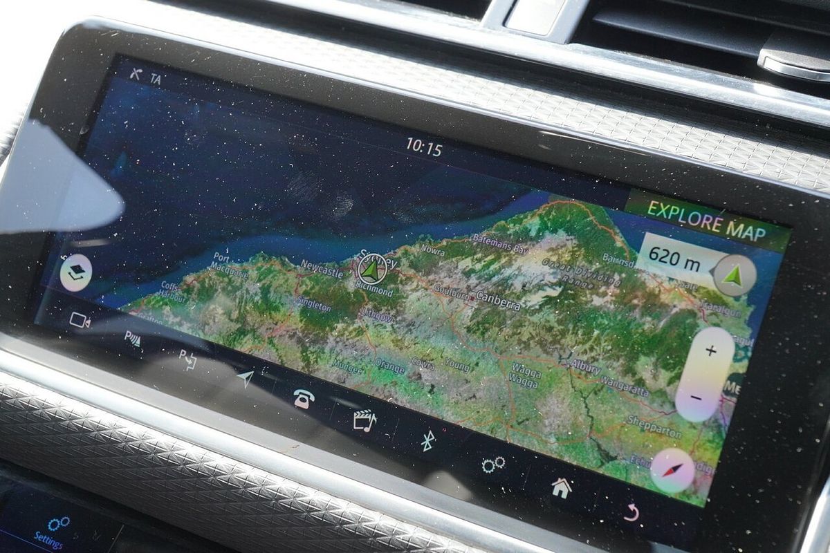 2019 Land Rover Range Rover Velar P300 R-Dynamic SE L560