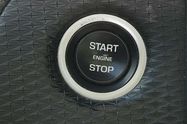 2019 Land Rover Range Rover Velar P300 R-Dynamic SE L560