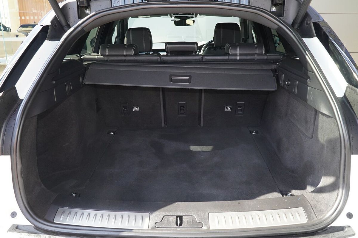 2019 Land Rover Range Rover Velar P300 R-Dynamic SE L560