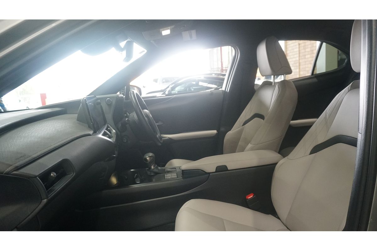 2023 Lexus UX UX200 Luxury MZAA10R
