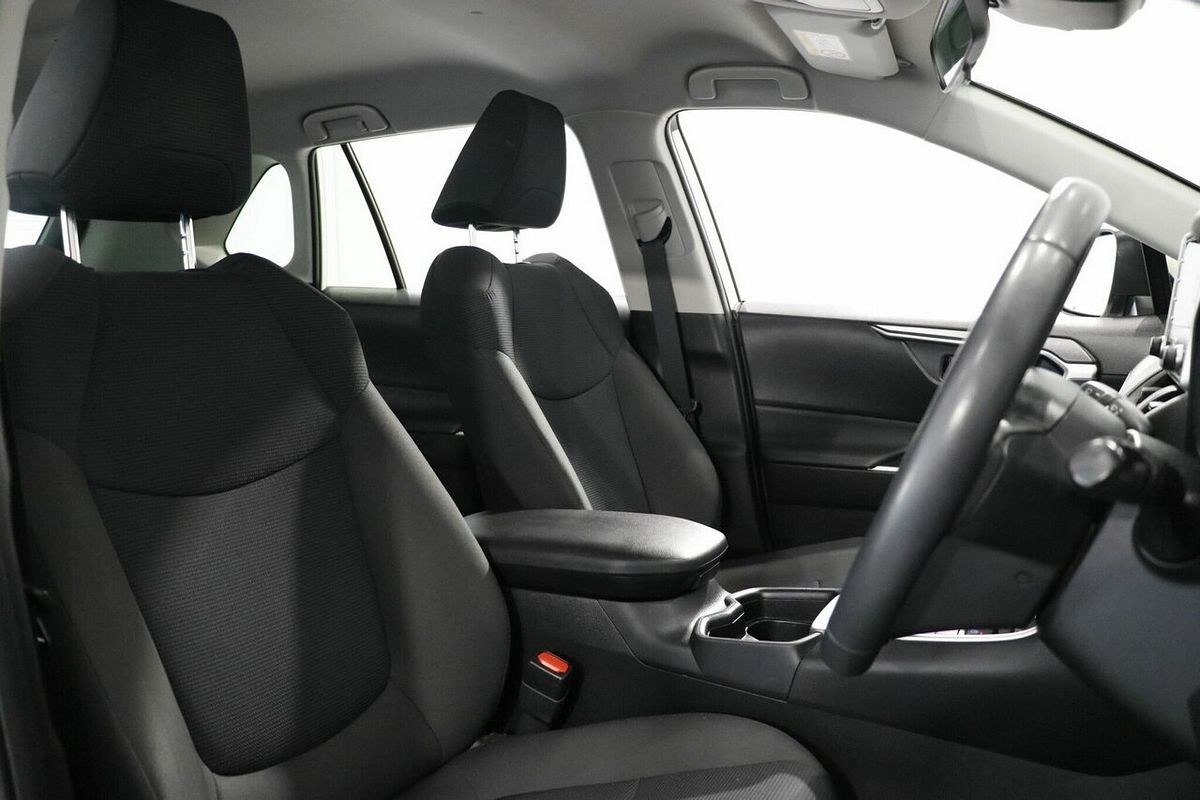 2021 Toyota RAV4 GX AXAH52R
