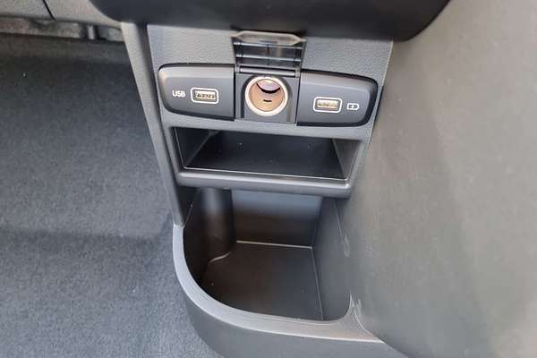 2024 Hyundai STARIA LOAD US4.V3