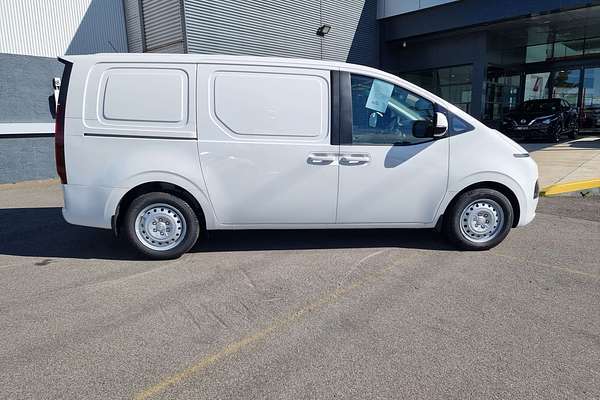 2024 Hyundai STARIA LOAD US4.V3