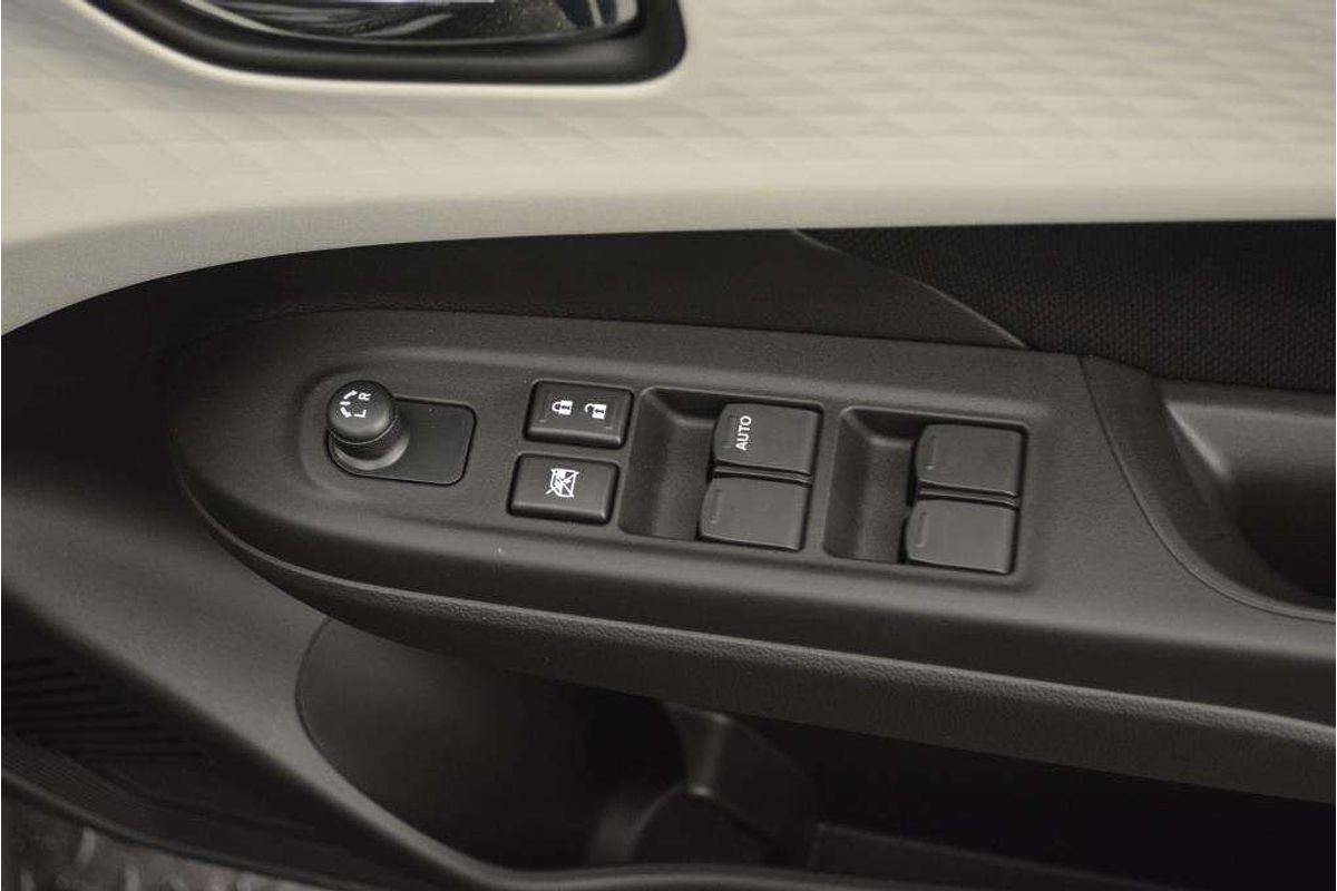2024 Suzuki Swift Hybrid Plus UZ