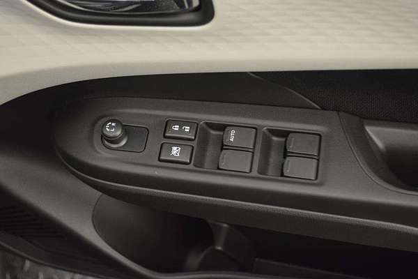 2024 Suzuki Swift Hybrid Plus UZ