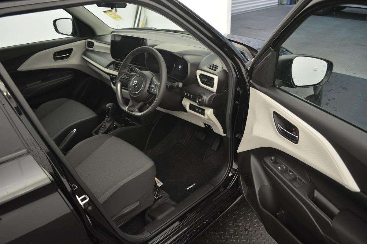 2024 Suzuki Swift Hybrid Plus UZ