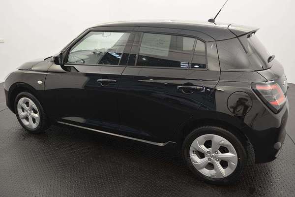 2024 Suzuki Swift Hybrid Plus UZ