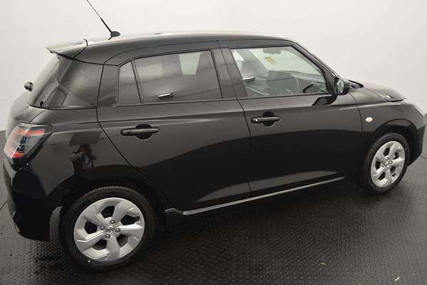 2024 Suzuki Swift Hybrid Plus UZ