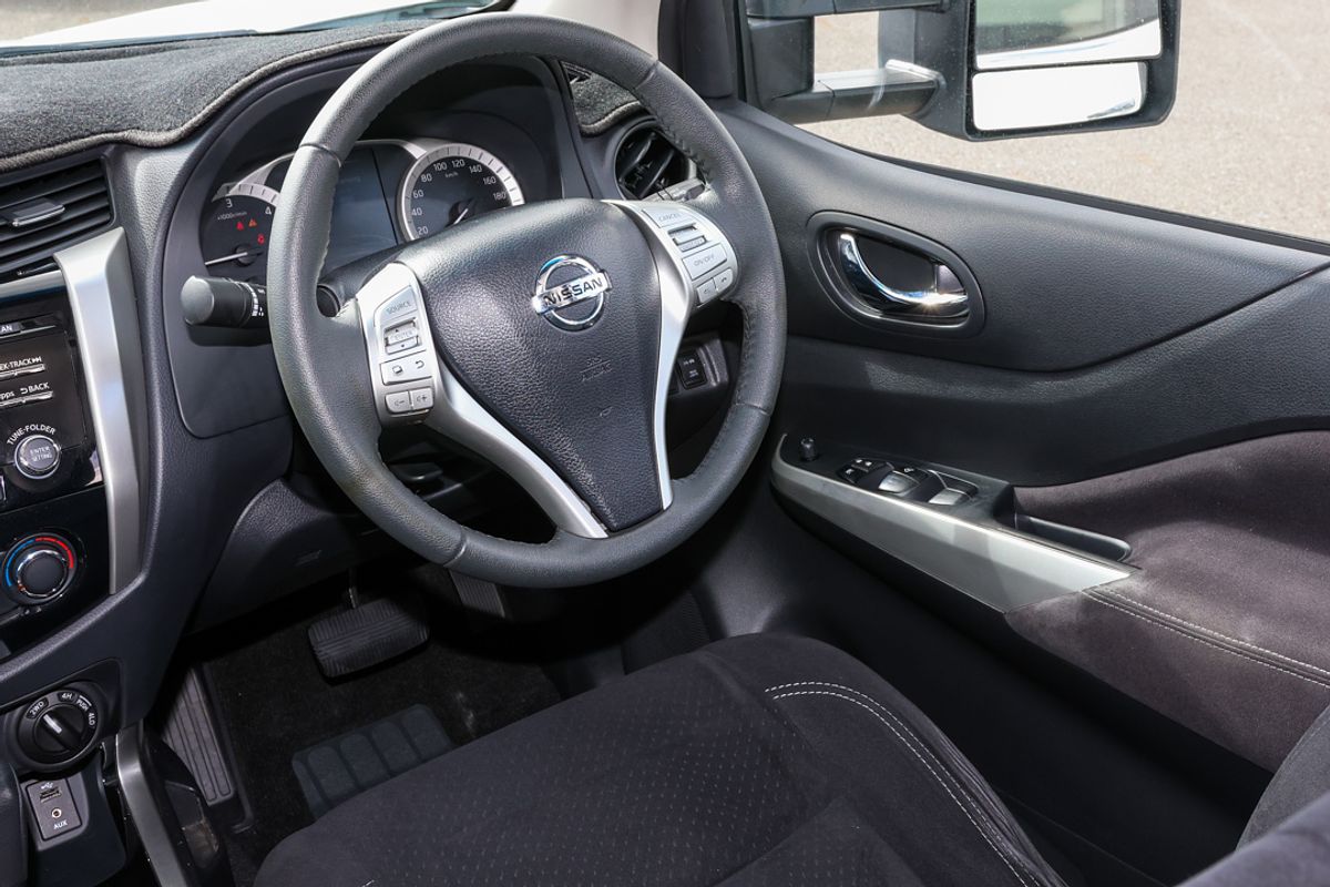 2016 Nissan Navara ST D23 4X4