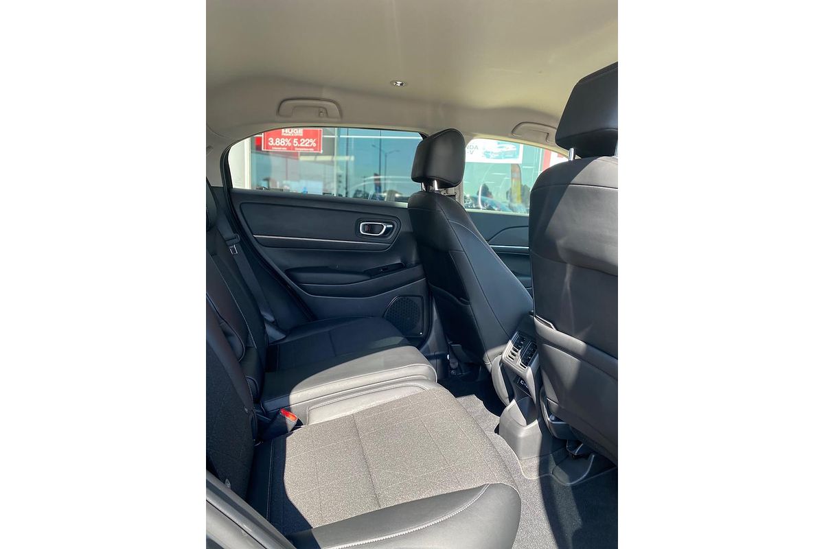 2023 Honda HR-V e:HEV L