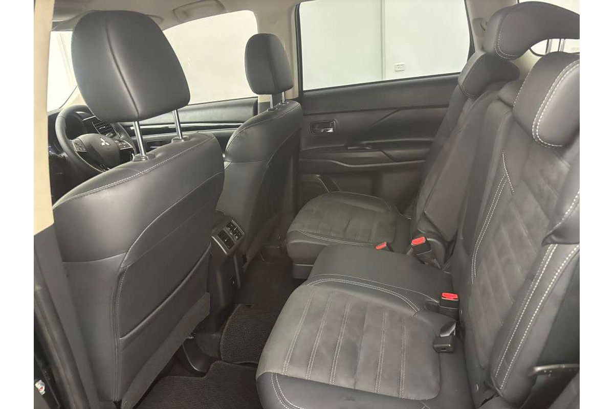 2020 Mitsubishi Outlander LS ZL