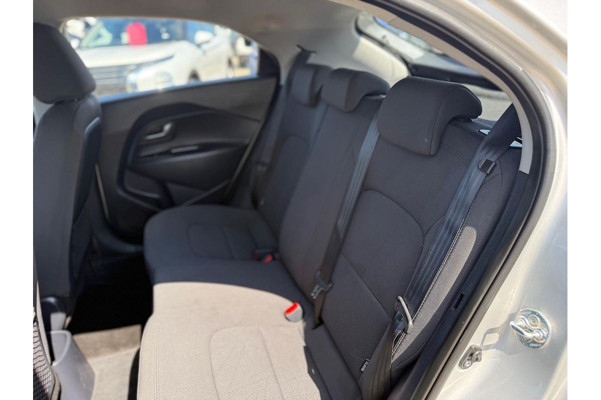 2014 Kia Rio S UB