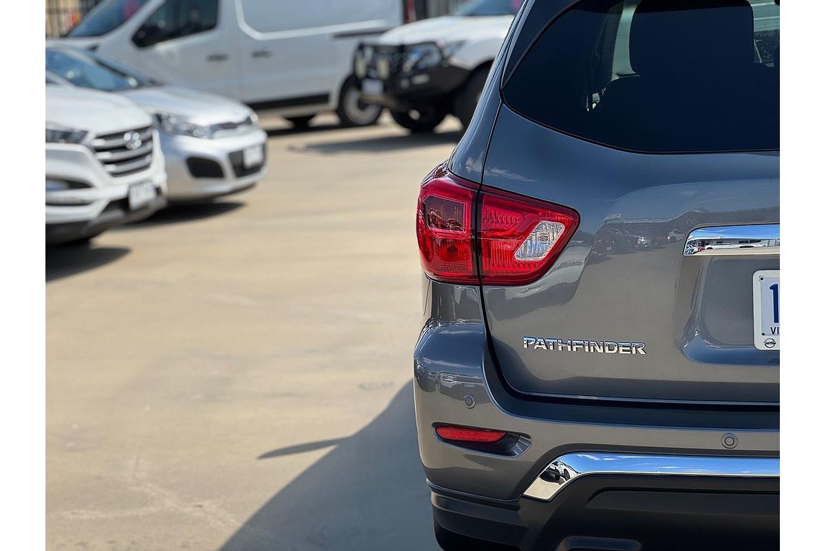 2018 Nissan Pathfinder ST R52 Series II