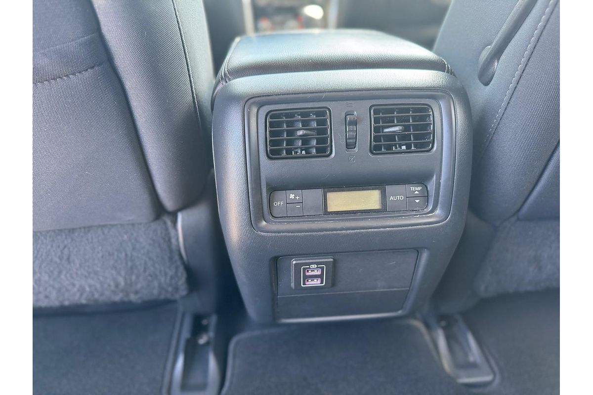 2018 Nissan Pathfinder ST R52 Series II