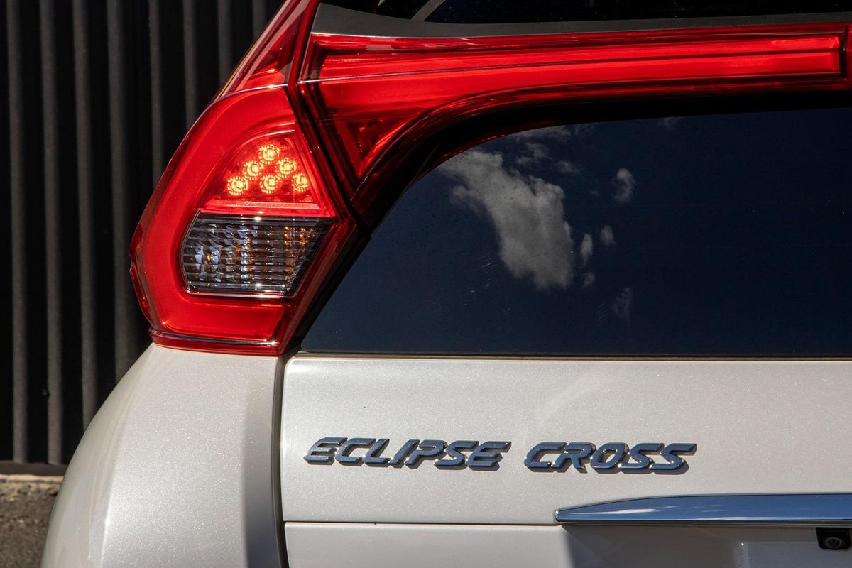 2018 Mitsubishi Eclipse Cross LS YA