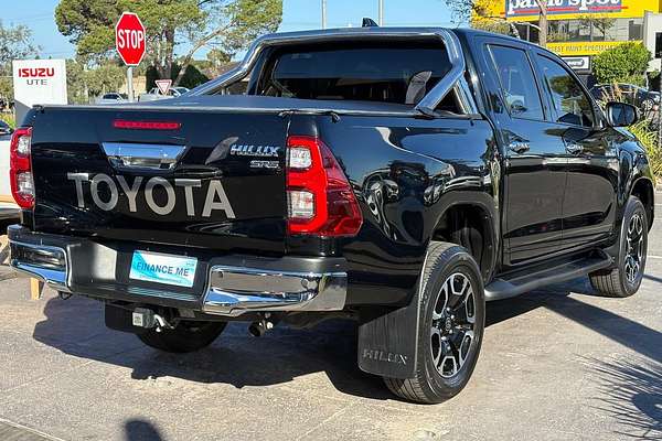 2021 Toyota Hilux SR5 GUN126R 4X4