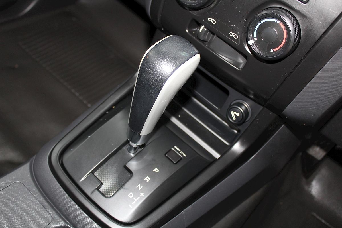 2018 Isuzu D-MAX SX High Ride Rear Wheel Drive