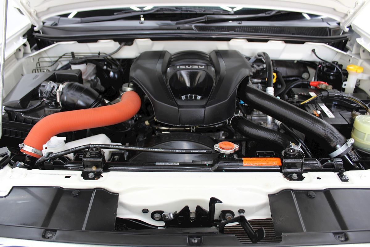 2018 Isuzu D-MAX SX High Ride Rear Wheel Drive