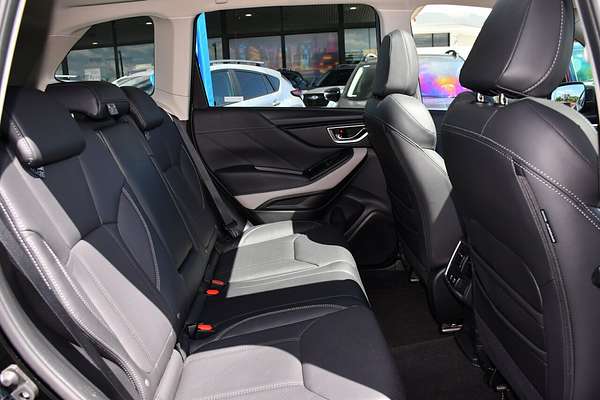2024 Subaru Forester 2.5i-S S5