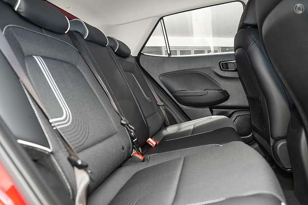 2025 Hyundai Venue Active QX.V5