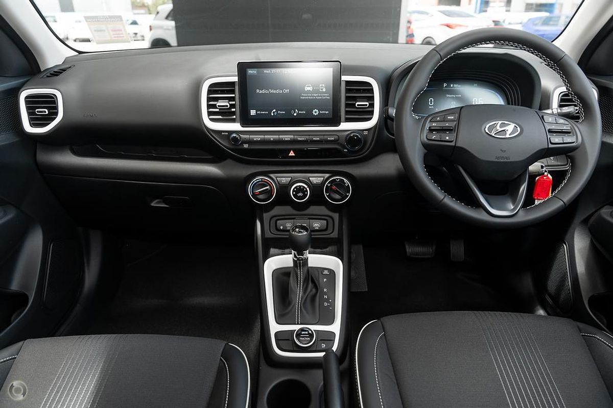2025 Hyundai Venue Active QX.V5